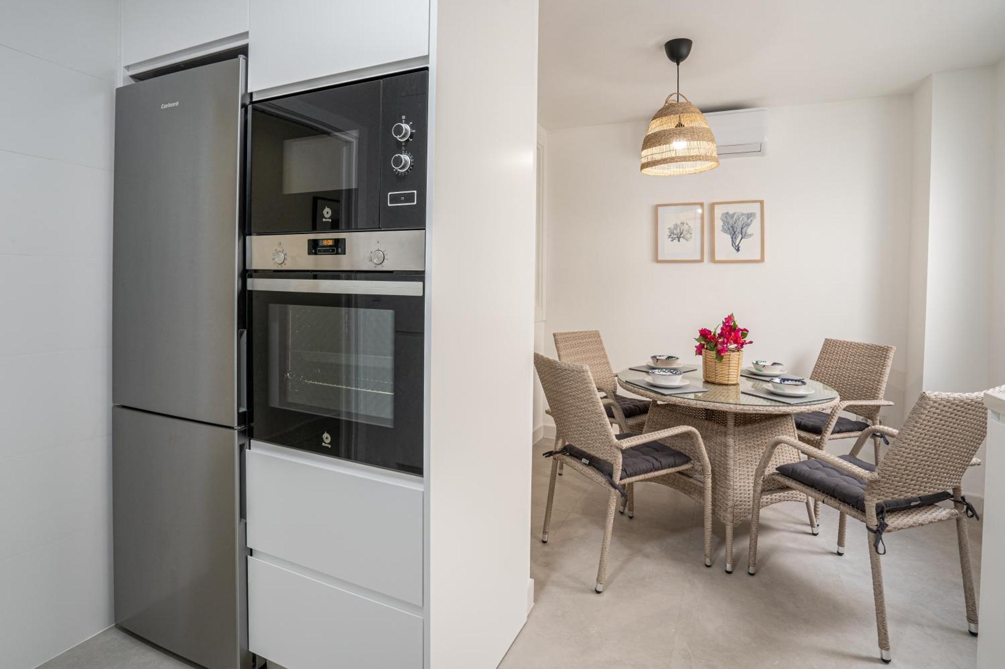 Apartment Center Soho Deluxe Малага Екстериор снимка