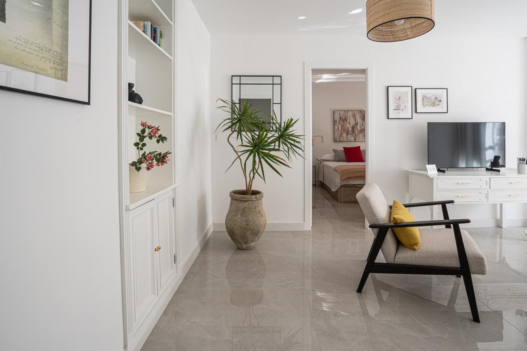 Apartment Center Soho Deluxe Малага Екстериор снимка