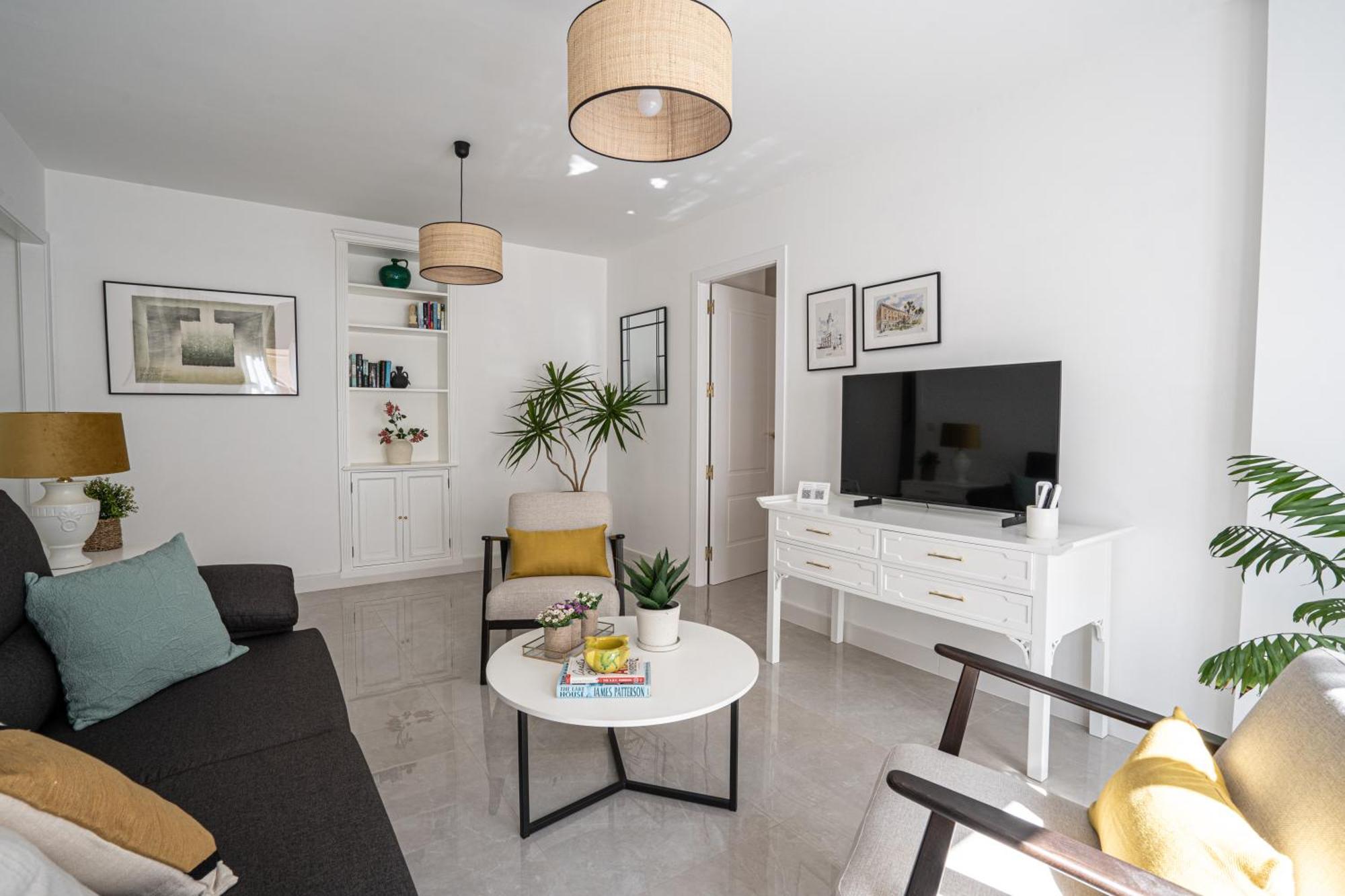 Apartment Center Soho Deluxe Малага Екстериор снимка